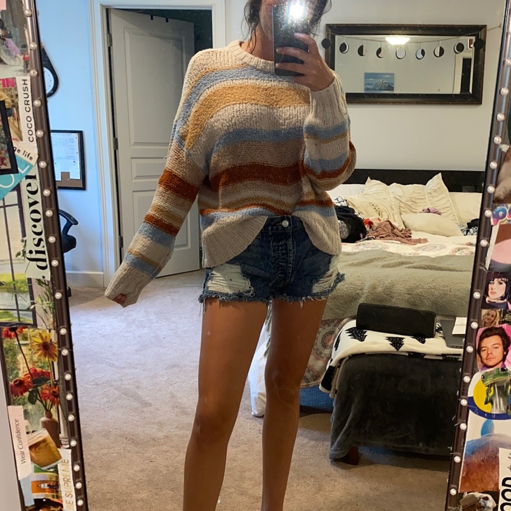 American Eagle Sweater